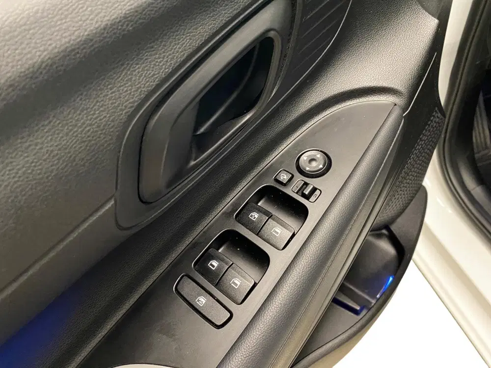 Hyundai i20 1.0 TURBO uit 2022, foto 9