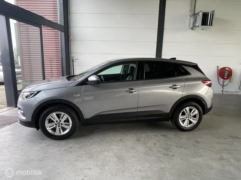 Opel Grandland 1.2 Turbo Edition uit 2019, foto 2