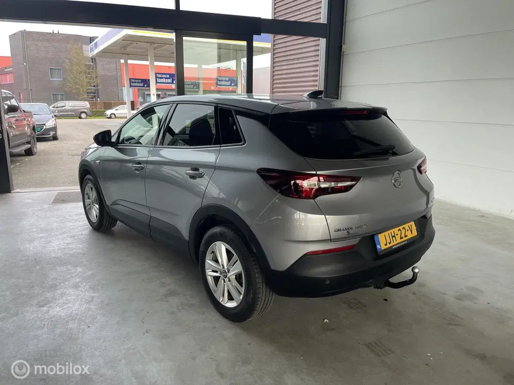 Opel Grandland 1.2 Turbo Edition uit 2019, foto 3