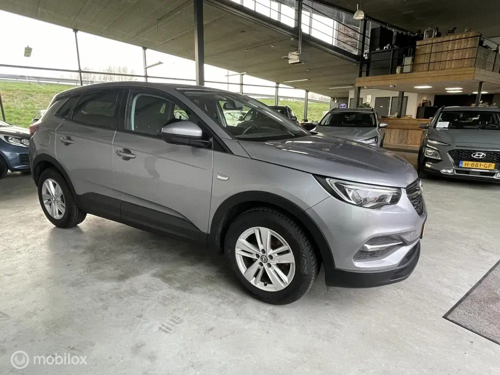 Opel Grandland 1.2 Turbo Edition uit 2019, foto 5