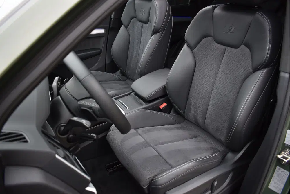 Audi Q5 55 TFSI e S-Line 367 Pk Pano Luchtvering M uit 2021, foto 2