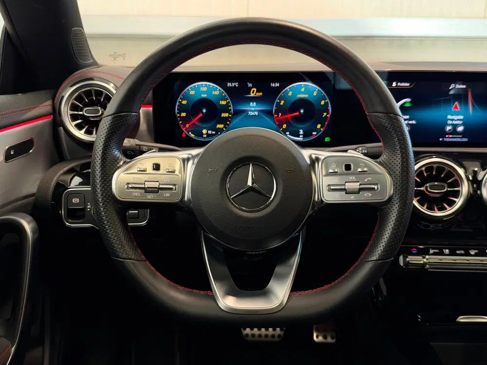 Mercedes-Benz CLA 200 AMG Pano uit 2022, foto 15