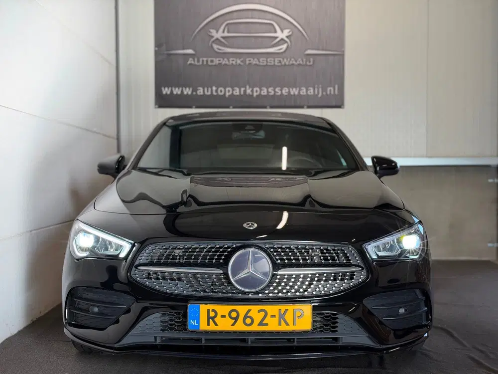 Mercedes-Benz CLA 200 AMG Pano uit 2022, foto 2