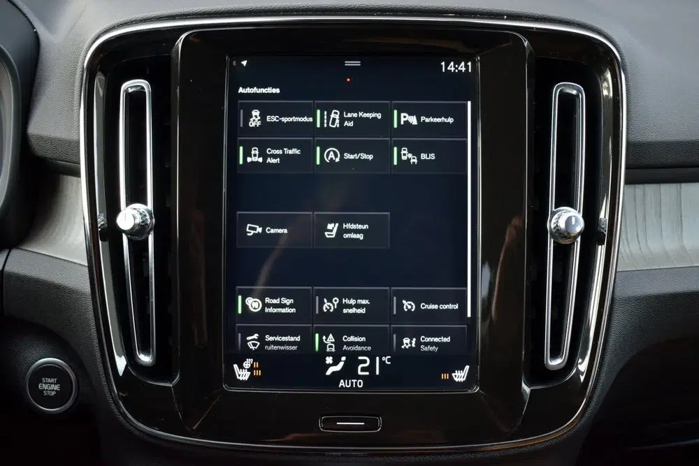 Volvo XC40 2.0 T4 190pk Automaat Inscription LED uit 2019, foto 10