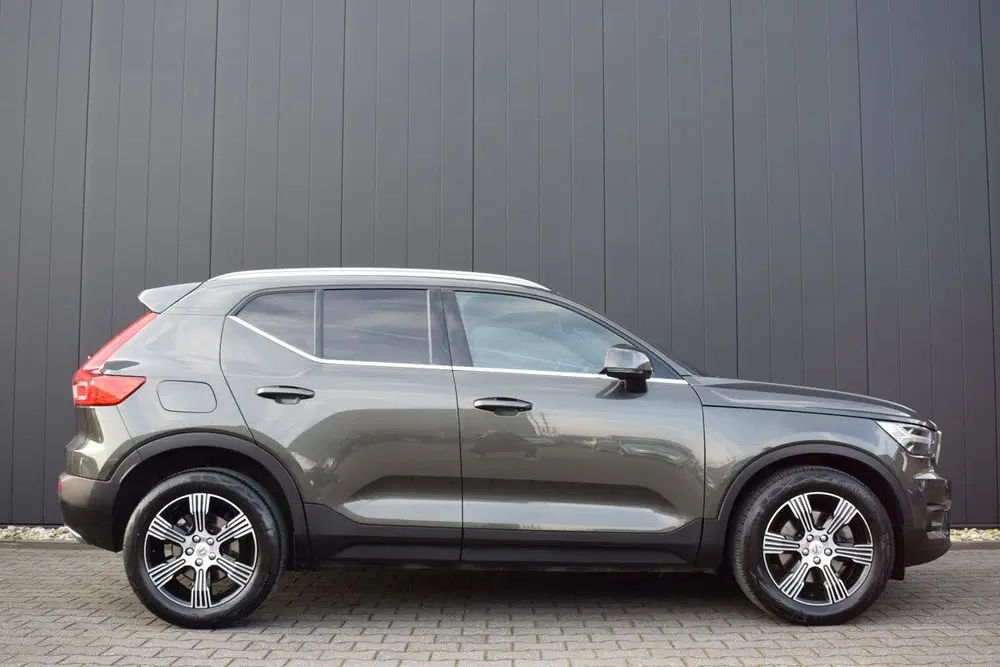 Volvo XC40 2.0 T4 190pk Automaat Inscription LED uit 2019, foto 3
