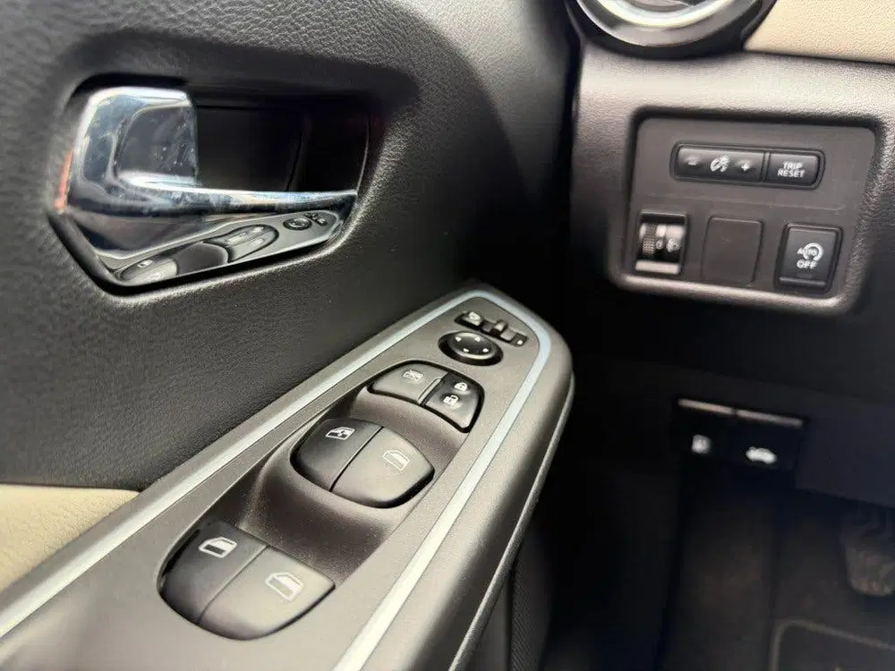 Nissan Micra 1.0 IG-T N-Connecta Navi Carplay PDC Led A uit 2020, foto 11