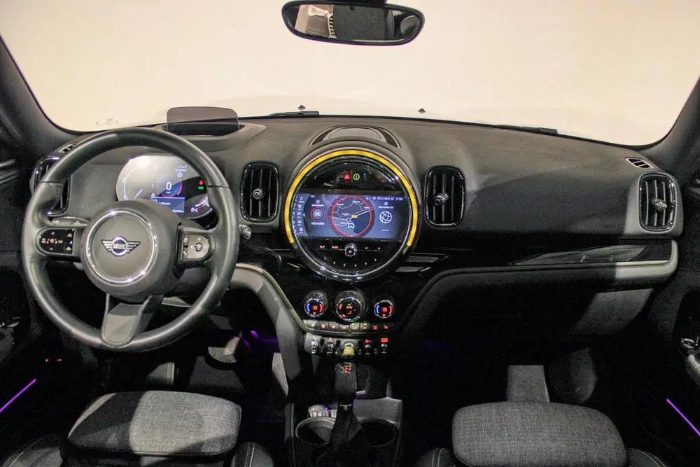 Mini Countryman 1.5 Cooper S E ALL4 Yours PANO uit 2023, foto 11