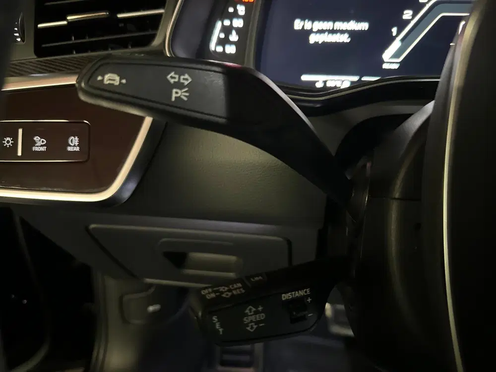 Audi RS6 TFSI quattro Pano uit 2021, foto 14