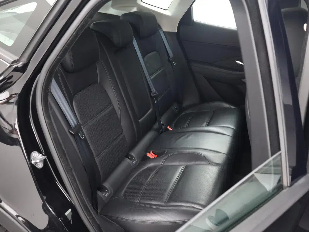 Jaguar E-Pace 2.0 P200 AWD S + CARPLAY uit 2019, foto 10