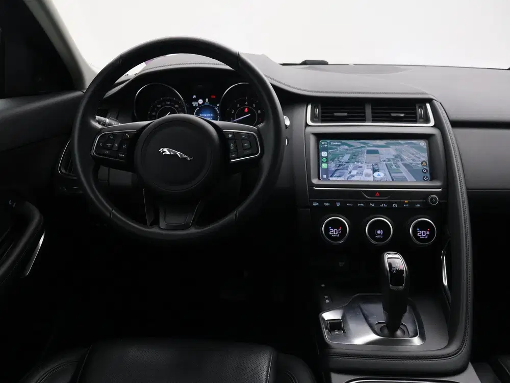 Jaguar E-Pace 2.0 P200 AWD S + CARPLAY uit 2019, foto 3