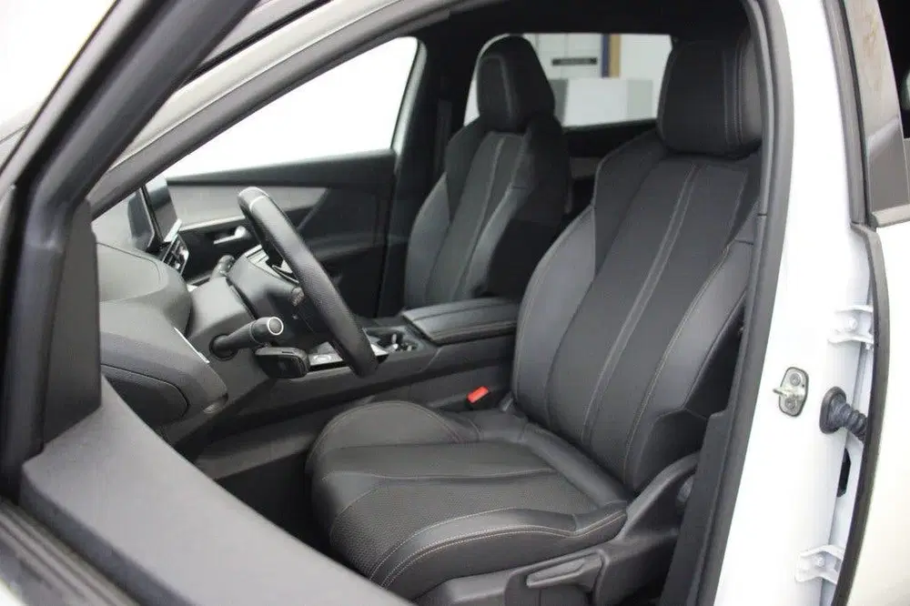 Peugeot 5008 1.2 PureTech GT 7 Persoons uit 2023, foto 10