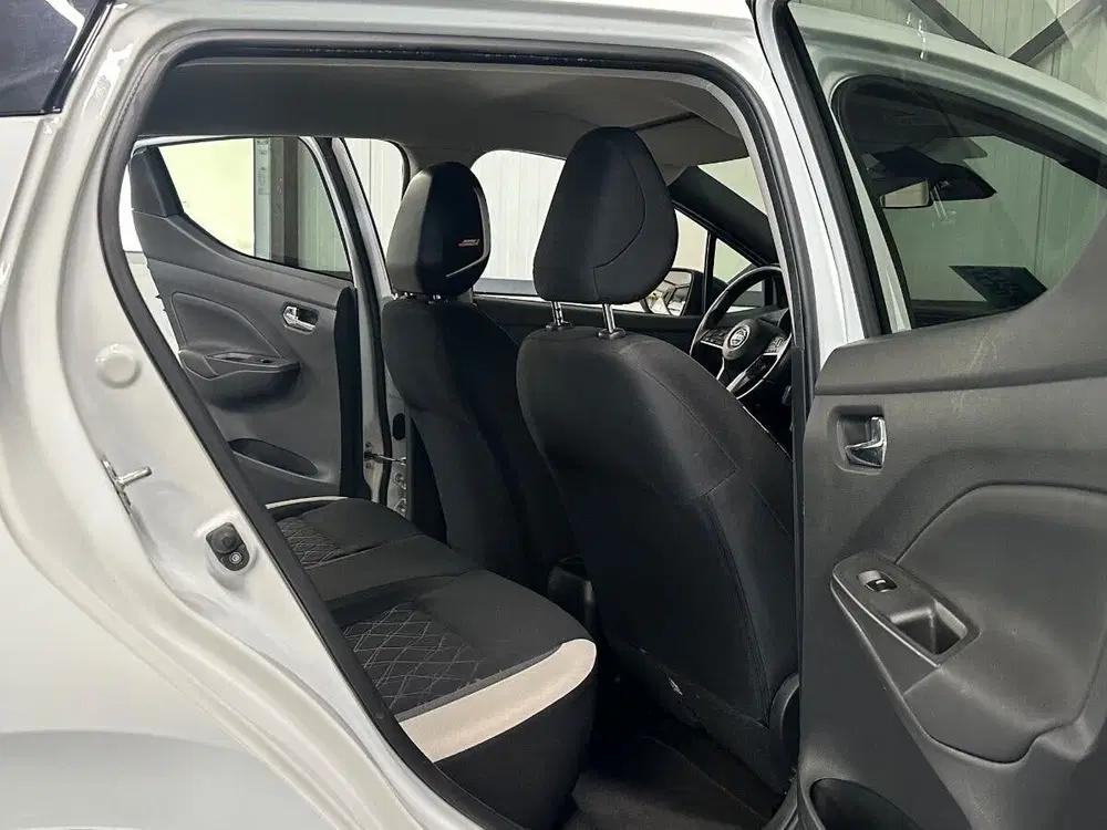 Nissan Micra 1.0 IG-T uit 2021, foto 5