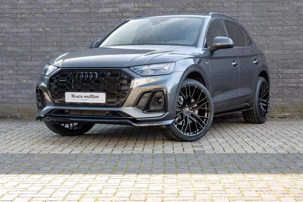 Audi Q5 50 TFSI e S edition Competition GREY & BLA uit 2022, foto 2