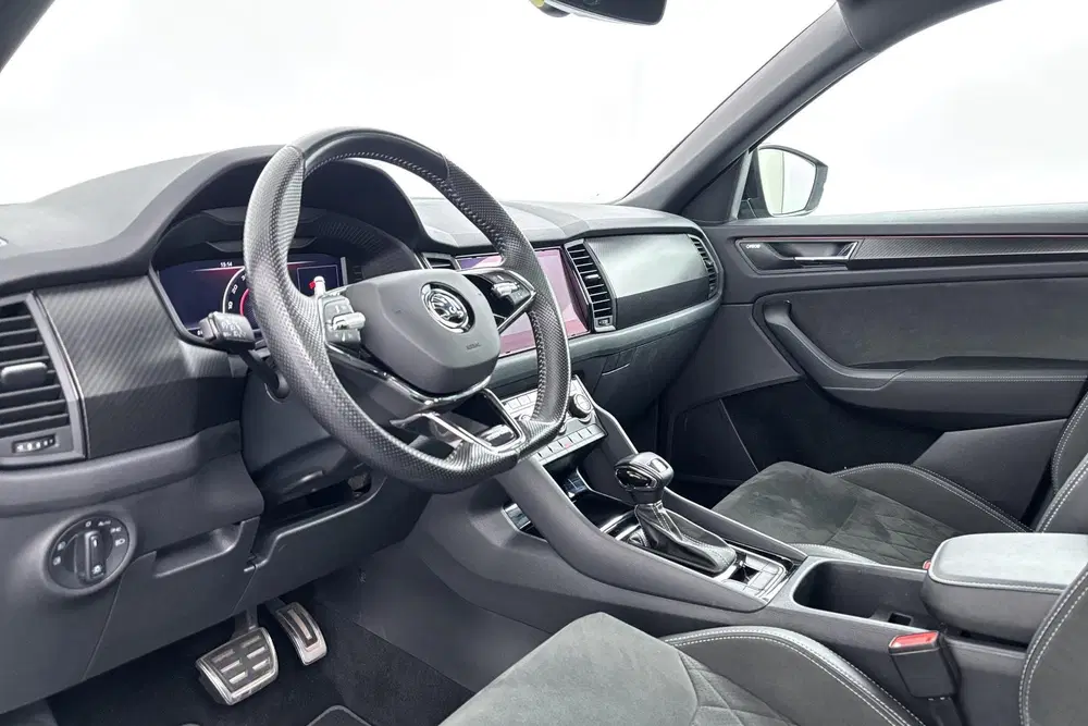 Skoda Kodiaq 1.5 TSI Sportline Business Ruime gezins-SU uit 2021, foto 2