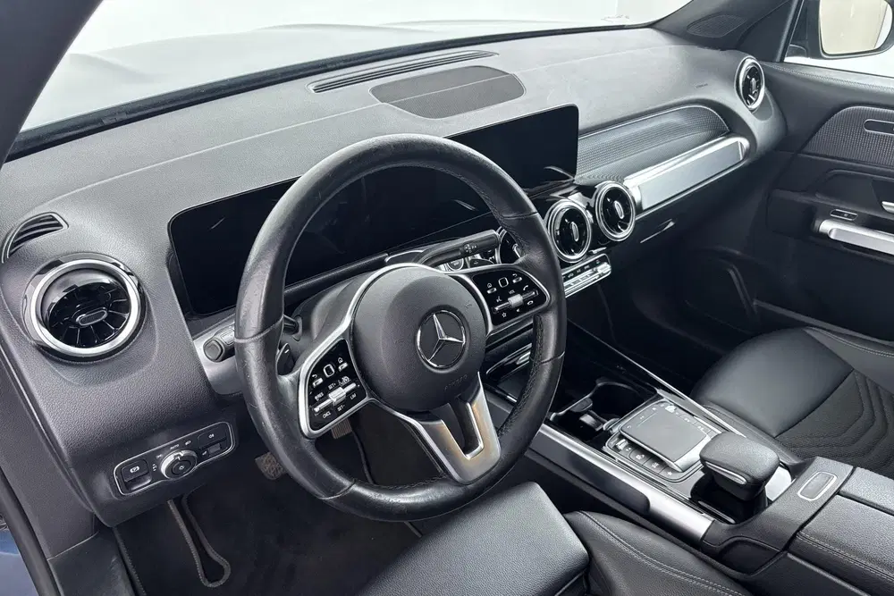 Mercedes-Benz GLB 200 Luxury Line Ruime familie-SUV met trek uit 2023, foto 2
