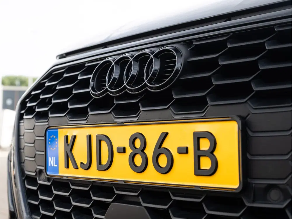 Audi A3 40 TFSI e Business edition 2021 model S li uit 2020, foto 11