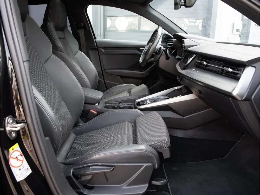 Audi A3 40 TFSI e Business edition 2021 model S li uit 2020, foto 6