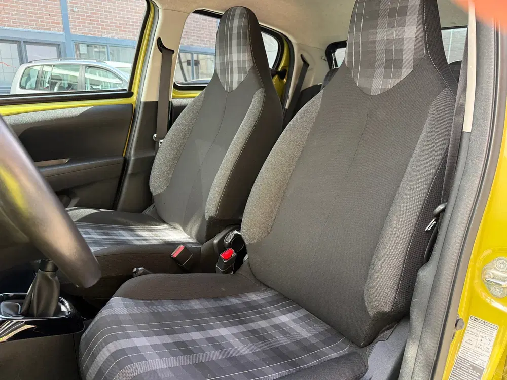 Peugeot 108 1.0 e-VTi Active TOP uit 2019, foto 8