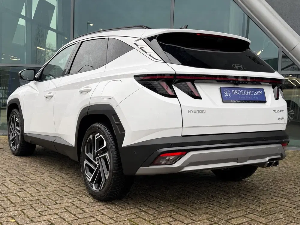 Hyundai TUCSON 1.6 T-GDI PHEV Premium Sky 4WD 265pk Leder uit 2024, foto 4