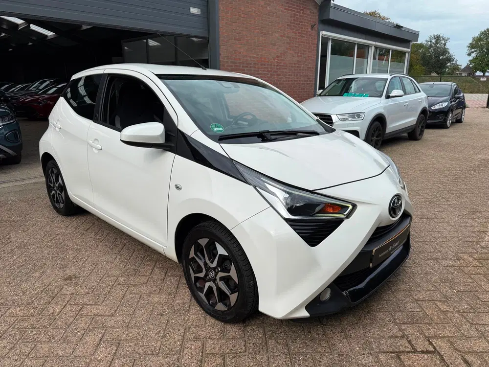 Toyota Aygo 1.0 VVT-i x-play uit 2020, foto 11