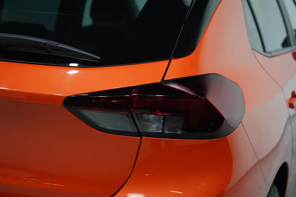 Opel Corsa 1.2 100 pk Black&Orange Edition Airco uit 2022, foto 10