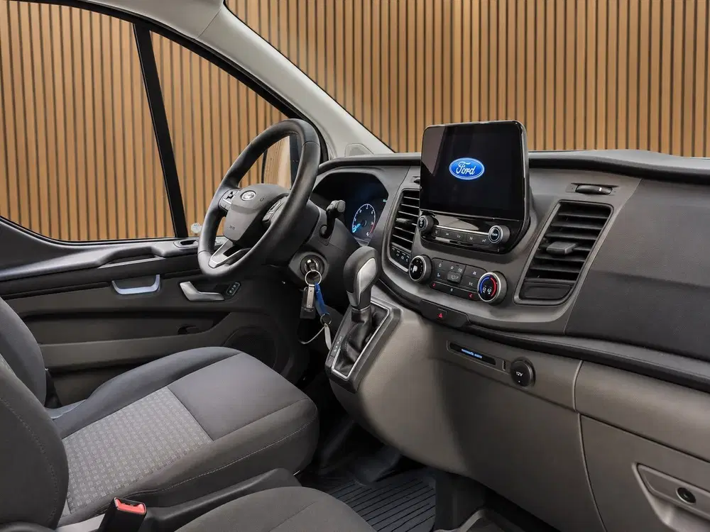 Ford Transit Custom 300 2.0 TDCI L2H1 uit 2023, foto 3