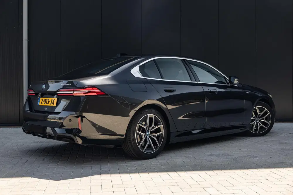 BMW i5 eDrive40 84 kWh uit 2024, foto 8