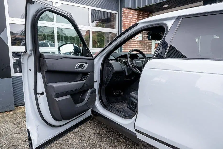 Land Rover Range Rover Velar 2.0 P400e Dynamic SE uit 2024, foto 9