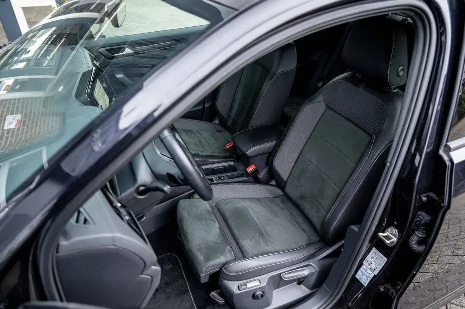 Volkswagen T-Roc 1.5 TSI R-Line DSG uit 2024, foto 10
