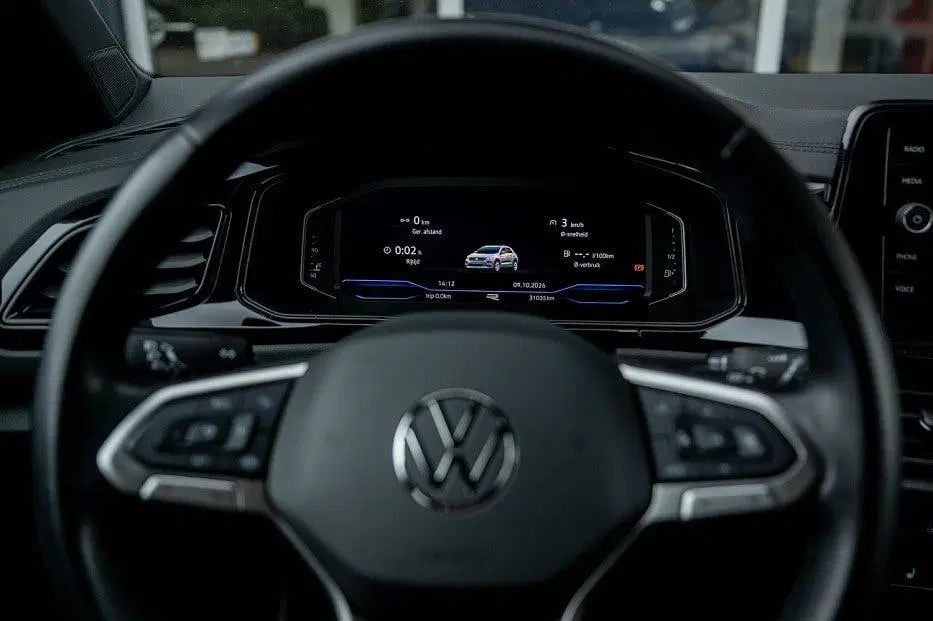 Volkswagen T-Roc 1.5 TSI R-Line DSG uit 2024, foto 6