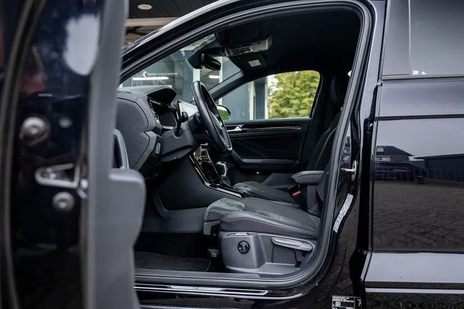Volkswagen T-Roc 1.5 TSI R-Line DSG uit 2024, foto 8