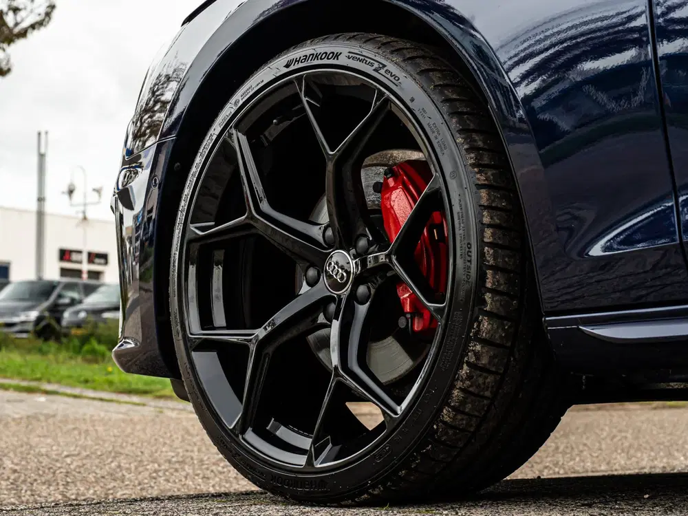 Audi A4 40 TFSI S edition PANO RS SCHAALSTOEL BLAC uit 2024, foto 8