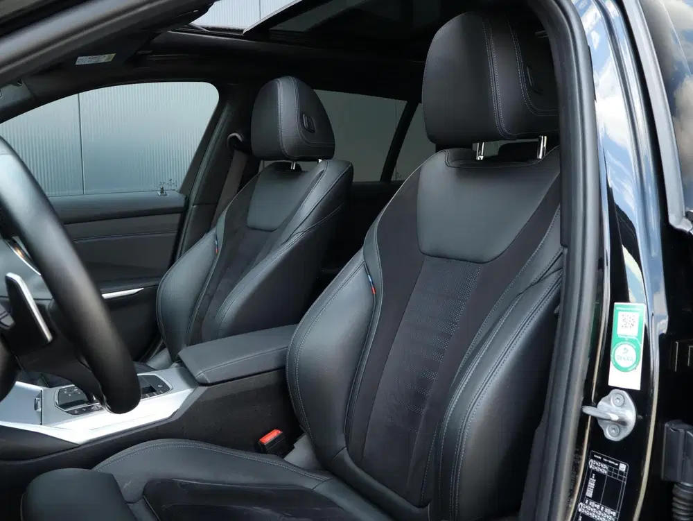 BMW 3-serie 330e M-Sport uit 2020, foto 13