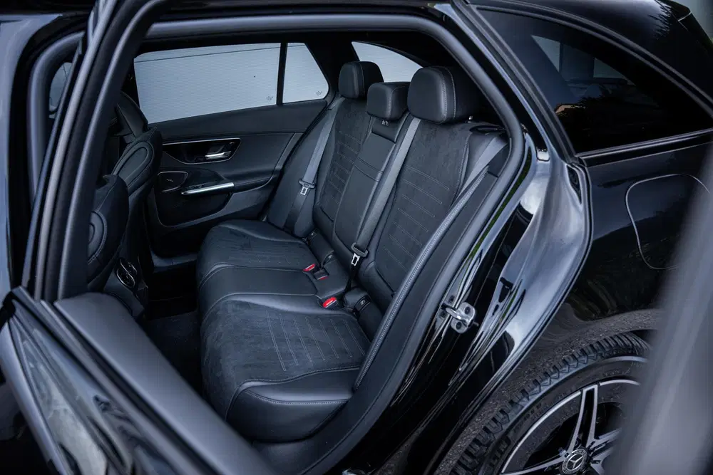 Mercedes-Benz C-Klasse 300e AMG-Line Plus Fabrieksgar uit 2025, foto 5