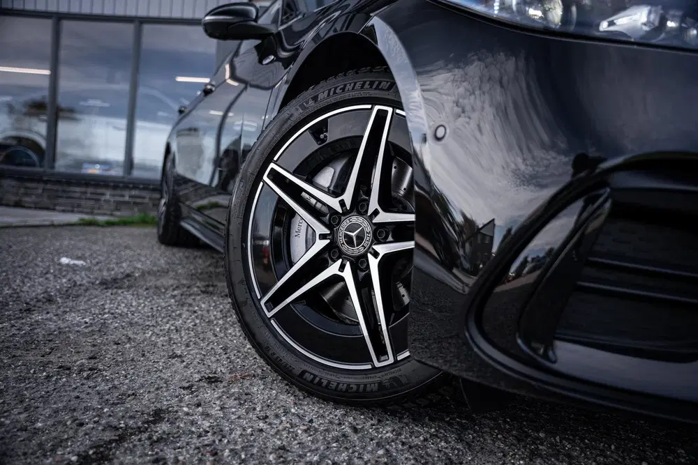 Mercedes-Benz C-Klasse 300e AMG-Line Plus Fabrieksgar uit 2025, foto 8