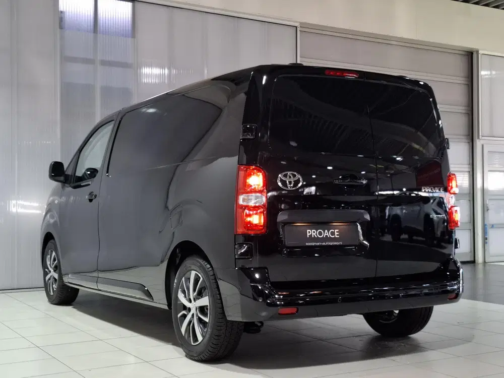 Toyota Proace Professional Extra Range 75 kW uit 2024, foto 13