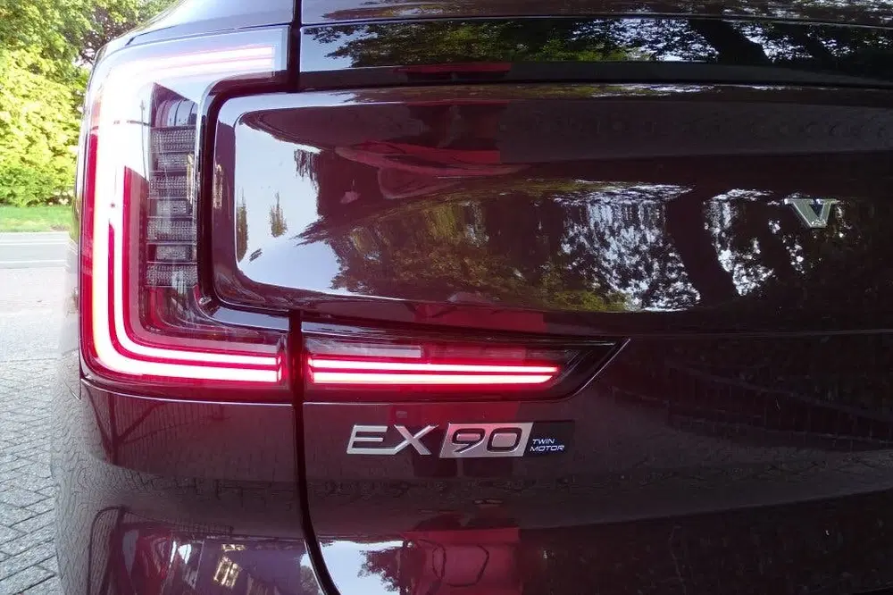 Volvo EX90 TM Ultra 7p 111 kWh TWIN MOTOR Panoramadak uit 2025, foto 6