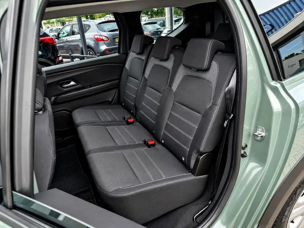 Dacia Jogger 1.6 Hybrid 140 Expression 7p. Trekhaak Aut uit 2023, foto 12