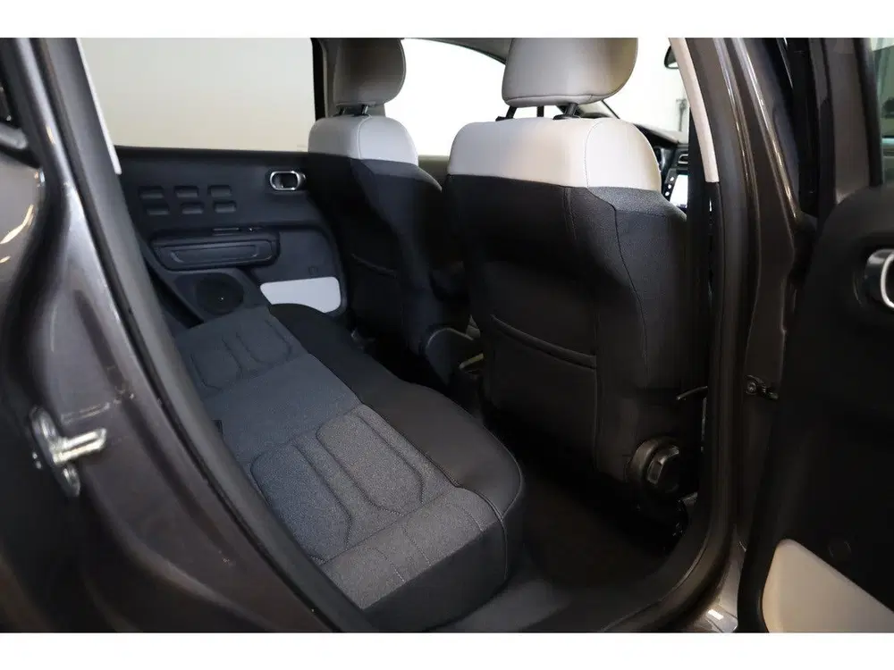 Citroën C3 PT 83 Shine Camera uit 2022, foto 10