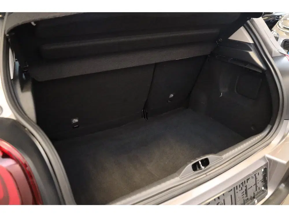 Citroën C3 PT 83 Shine Camera uit 2022, foto 12