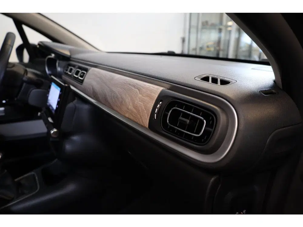 Citroën C3 PT 83 Shine Camera uit 2022, foto 9