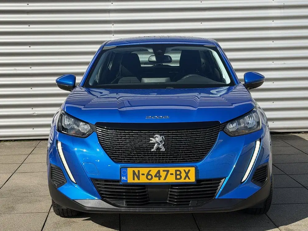Peugeot 2008 1.2 PureTech Active Pack uit 2021, foto 2