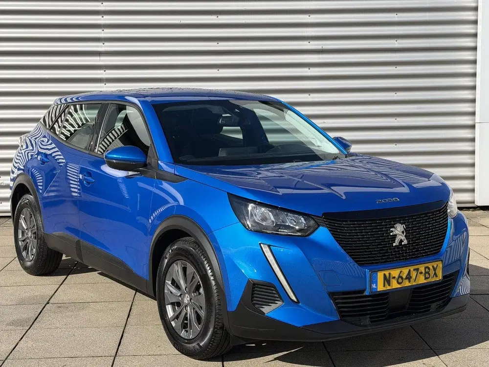 Peugeot 2008 1.2 PureTech Active Pack uit 2021, foto 3