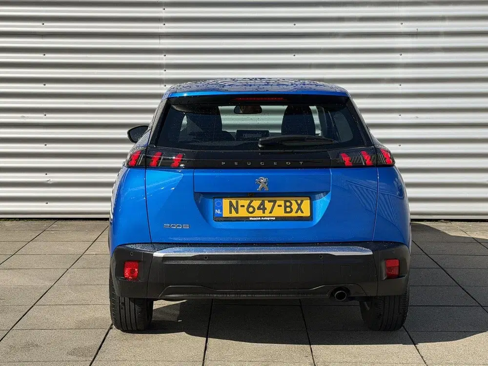 Peugeot 2008 1.2 PureTech Active Pack uit 2021, foto 5