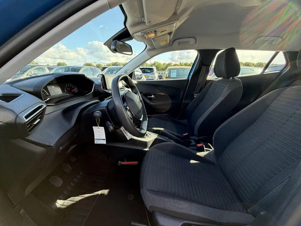 Peugeot 2008 1.2 PureTech Active Pack uit 2021, foto 8