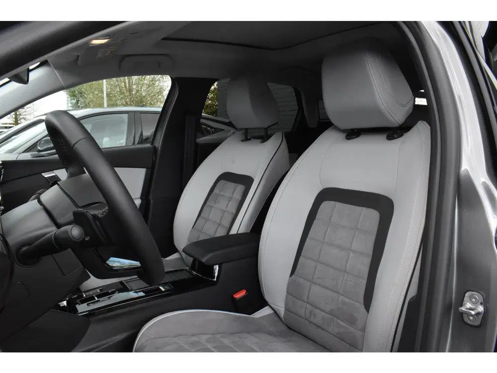 Citroën C4 Hybrid 145 DCS-6 Max Automaat uit 2026, foto 2