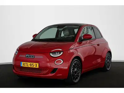 Fiat 500 La Prima 42 kWh Pano Leder Stoelverwarming uit 2024