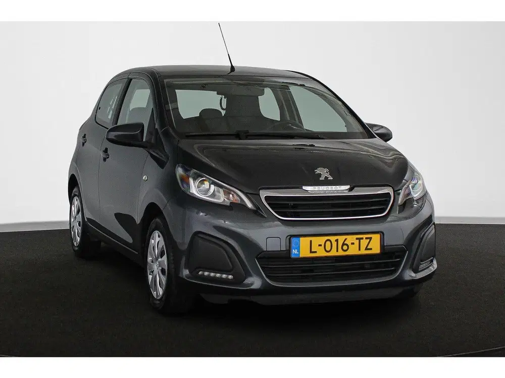 Peugeot 108 1.0 e-VTi Active Airco Metallic NL-Auto BT uit 2021, foto 2
