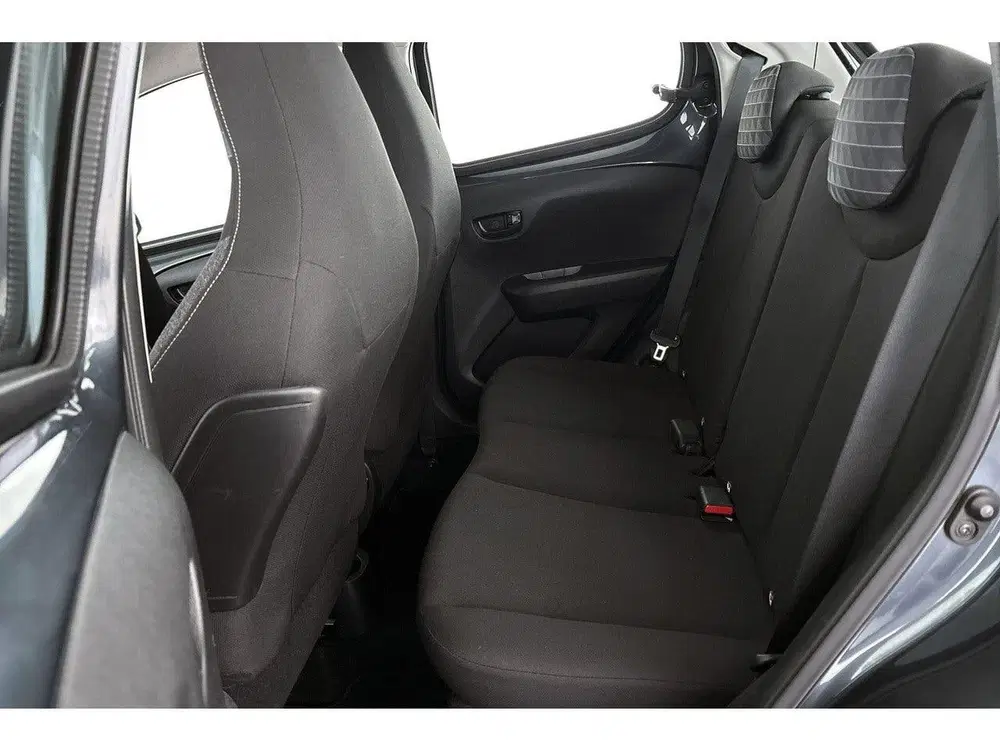 Peugeot 108 1.0 e-VTi Active Airco Metallic NL-Auto BT uit 2021, foto 8