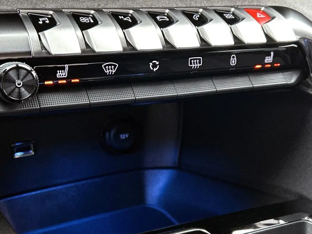 Peugeot 3008 Hybrid 145pk Automaat GT uit 2024, foto 8
